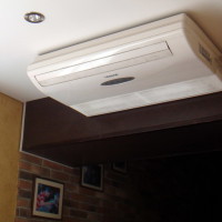Installation d'un système de séparation au plafond: instructions pour l'installation du climatiseur au plafond et son réglage