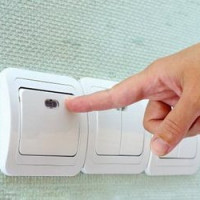 Jak zainstalować włącznik światła: instrukcje krok po kroku dotyczące podłączania typowych przełączników