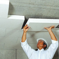 Insonorización del techo en un apartamento debajo de un techo suspendido: cómo organizar adecuadamente la insonorización