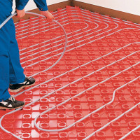 Pokládka podlahových topných trubek: instalace + jak zvolit krok a vyrobit levnější obvod