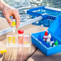 Koagulanty do oczyszczania wody w basenie: jak wybrać + reguły aplikacji