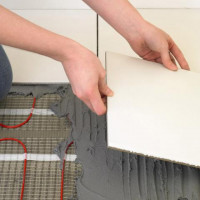 Hogyan készítsünk meleg padlót a csempe alatt: fektetési szabályok + telepítési útmutató