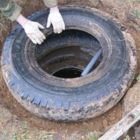 DIY odtoková jáma z pneumatik: postupné pokyny pro uspořádání