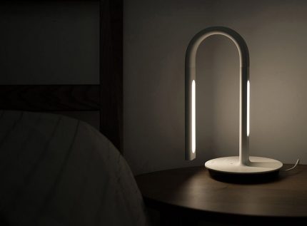 Lampe de table flexible et intelligente